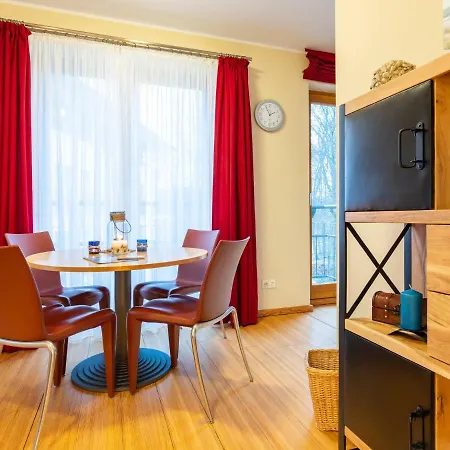 Kaiservillen - Mit 1 Schlafzimmer Und Balkon D224