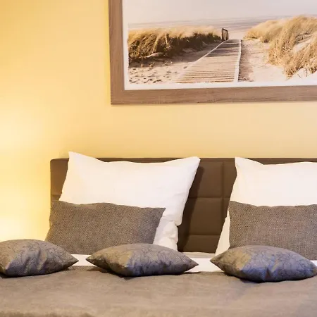 Kaiservillen - Mit 1 Schlafzimmer Und Balkon D224