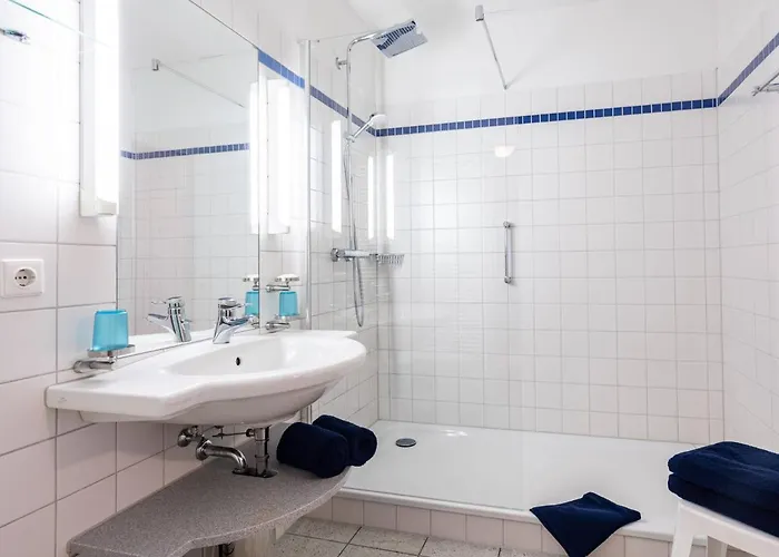 Kaiservillen - Mit 1 Schlafzimmer Und Balkon D224 הרינגסדורף